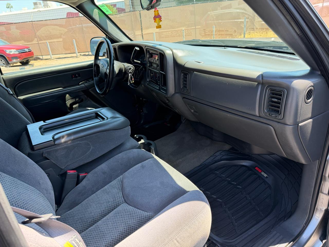 Chevrolet Silverado 1500 1LT Crew Cab 2WD 2006