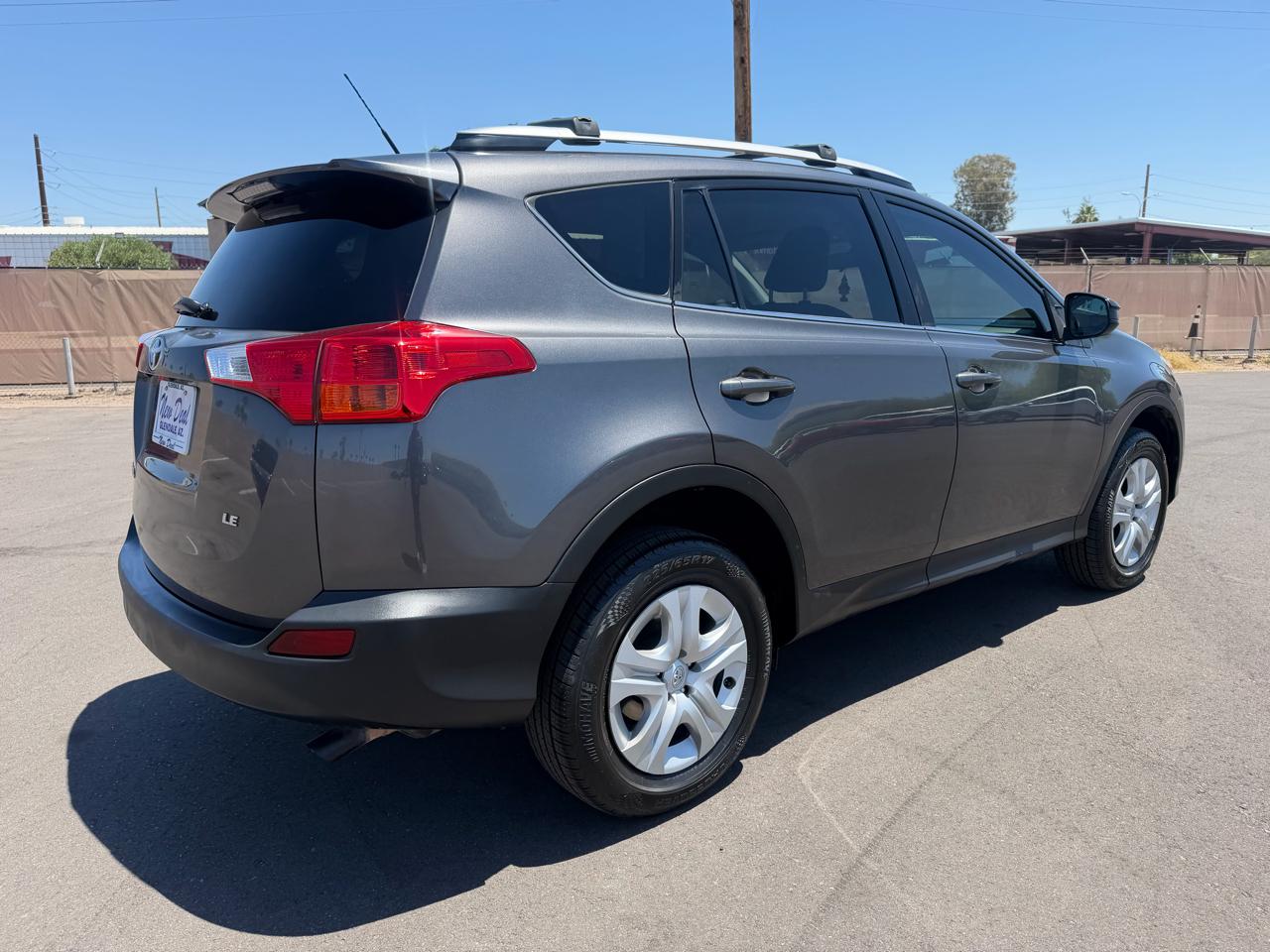 Toyota RAV4 LE FWD 2014