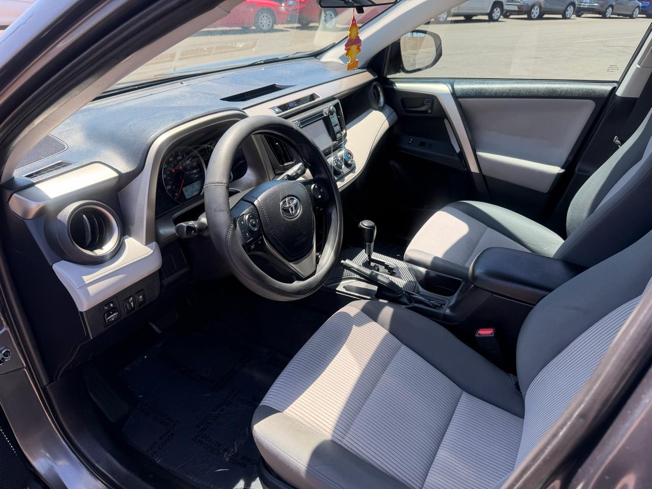 Toyota RAV4 LE FWD 2014