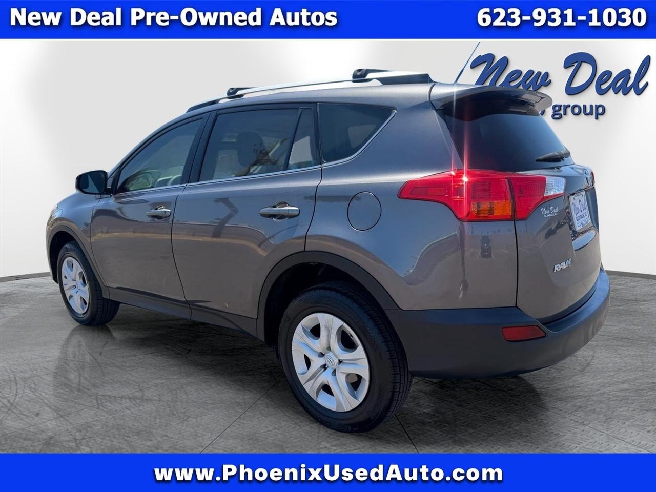 Toyota RAV4 LE FWD 2014