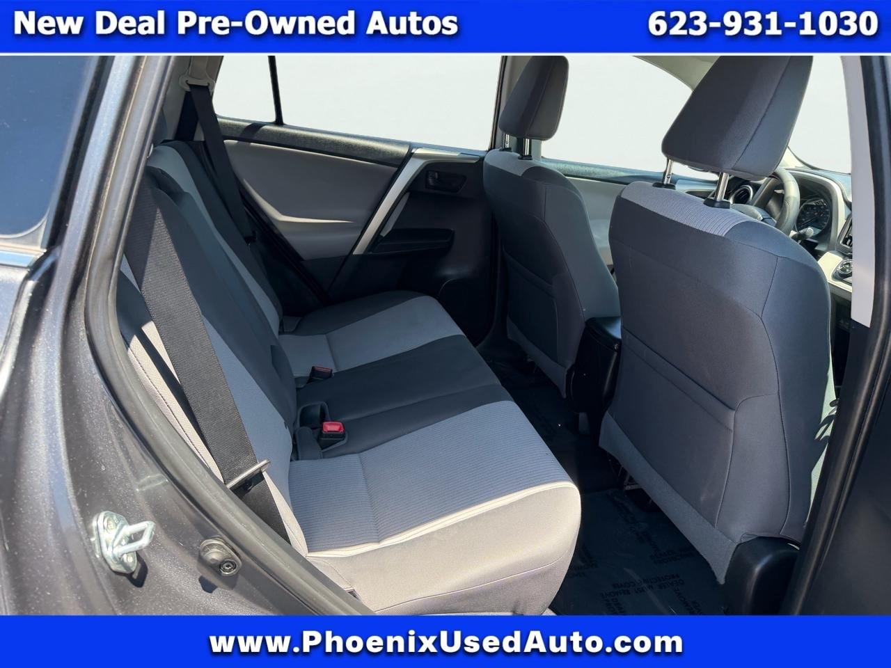 Toyota RAV4 LE FWD 2014