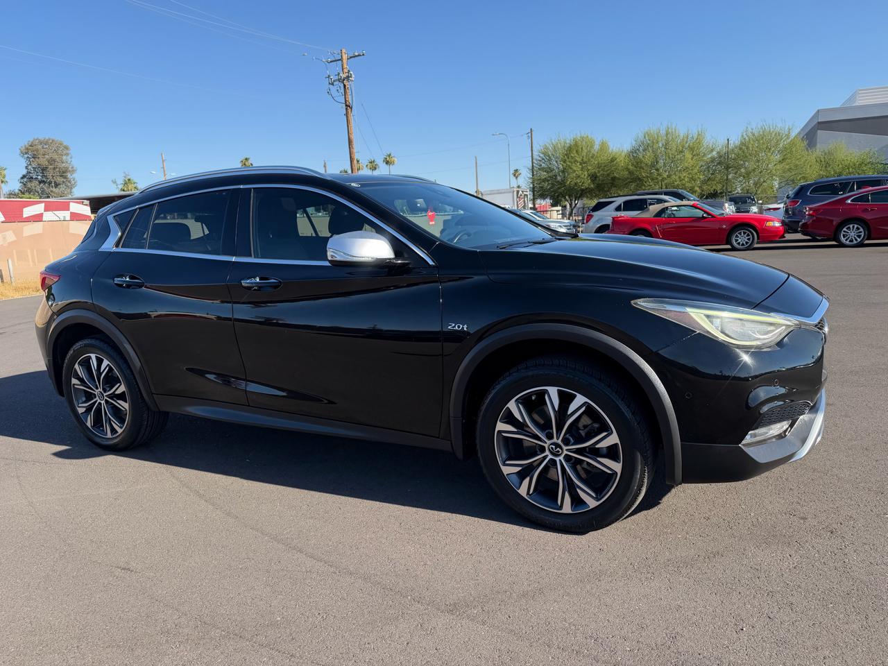 Infiniti QX30 Luxury AWD 2018