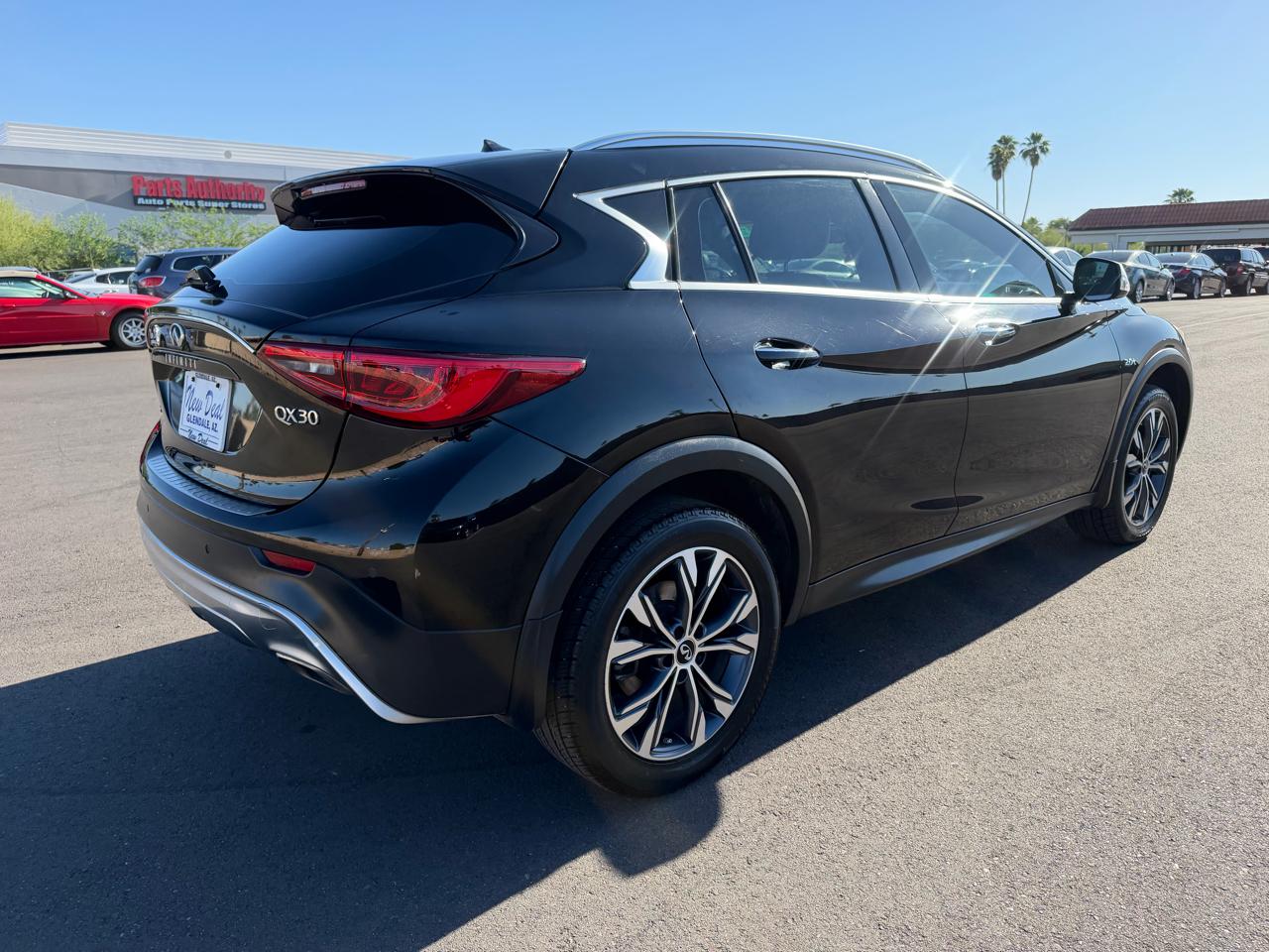 Infiniti QX30 Luxury AWD 2018