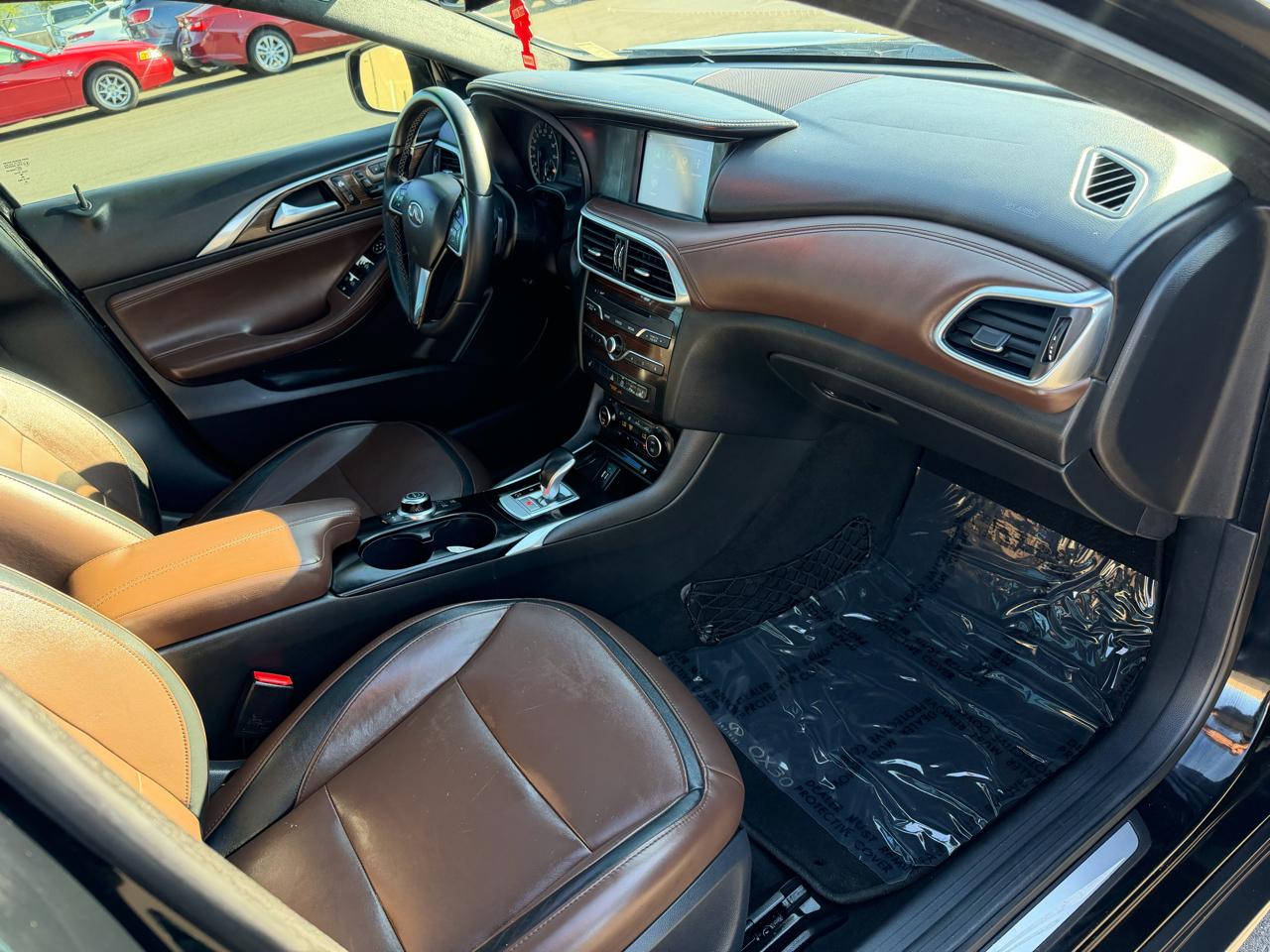 Infiniti QX30 Luxury AWD 2018