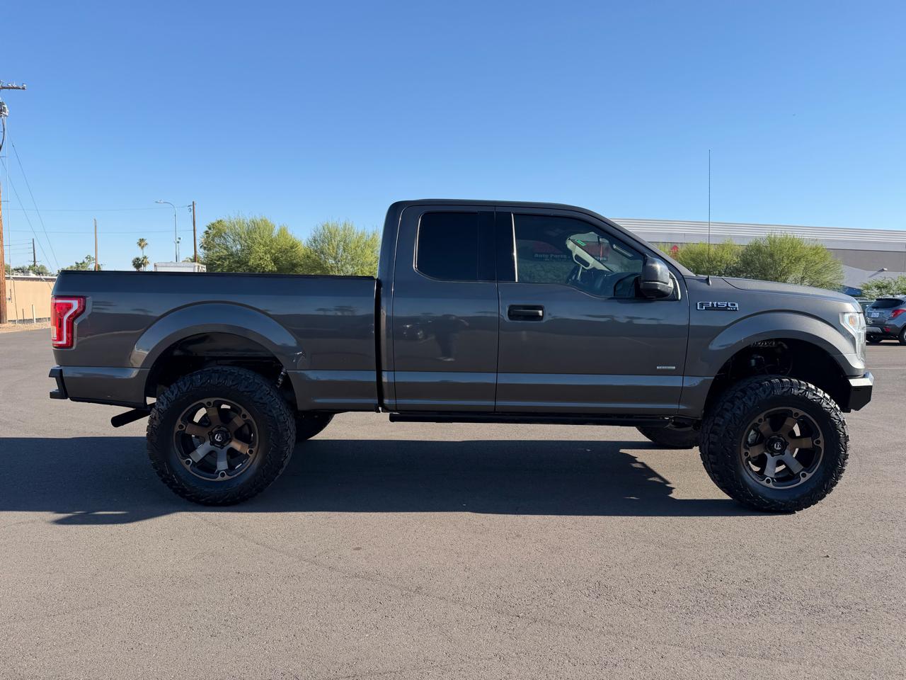 Ford F-150 2WD SuperCab 145" XL 2017