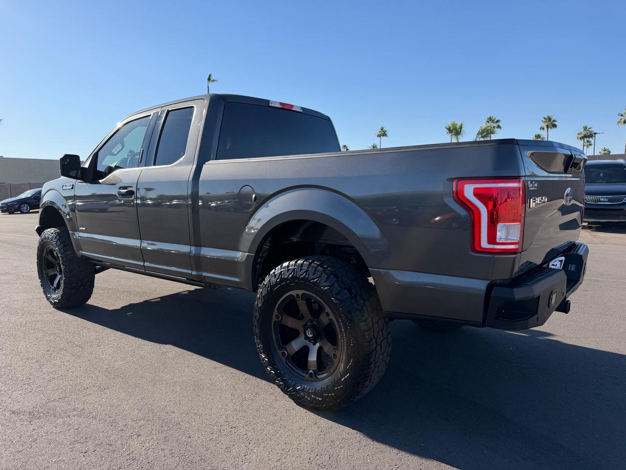 Ford F-150 2WD SuperCab 145" XL 2017