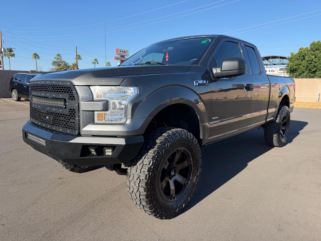 Ford F-150 2WD SuperCab 145" XL 2017