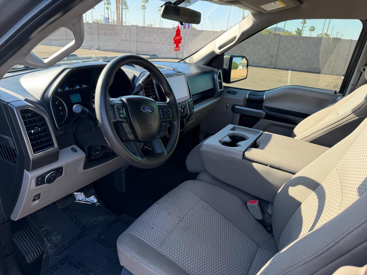 Ford F-150 2WD SuperCab 145" XL 2017