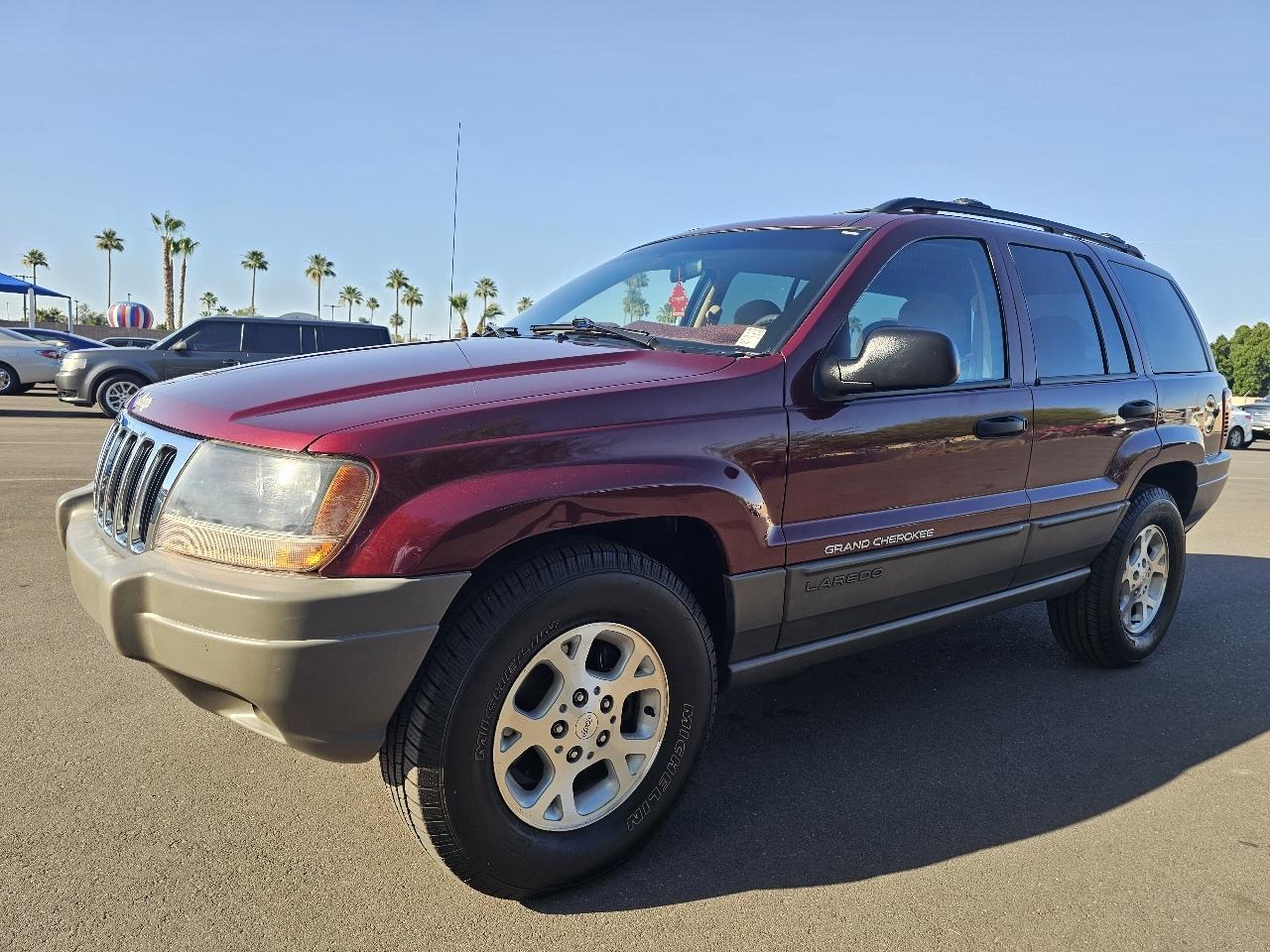 Jeep Grand Cherokee Laredo 2WD 1999