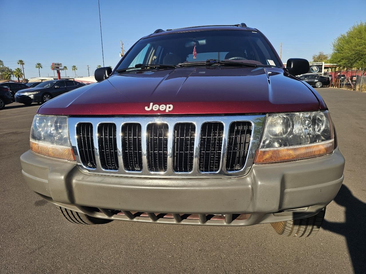 Jeep Grand Cherokee Laredo 2WD 1999