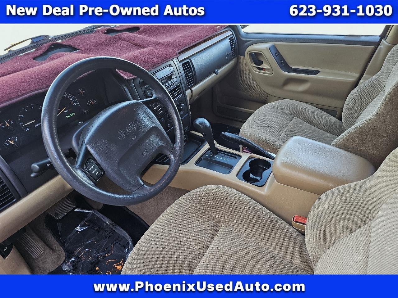 Jeep Grand Cherokee Laredo 2WD 1999