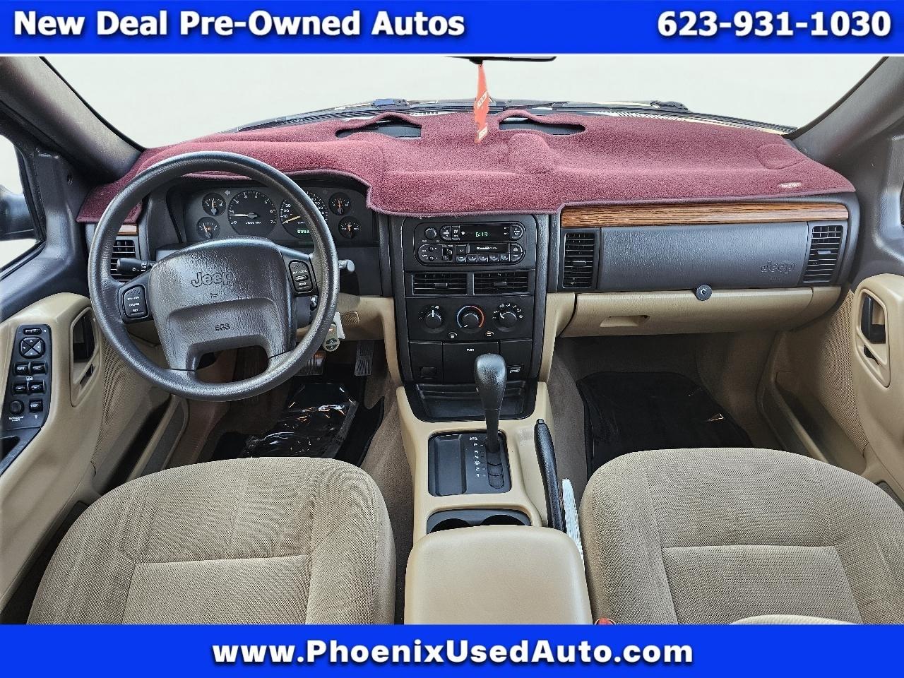 Jeep Grand Cherokee Laredo 2WD 1999