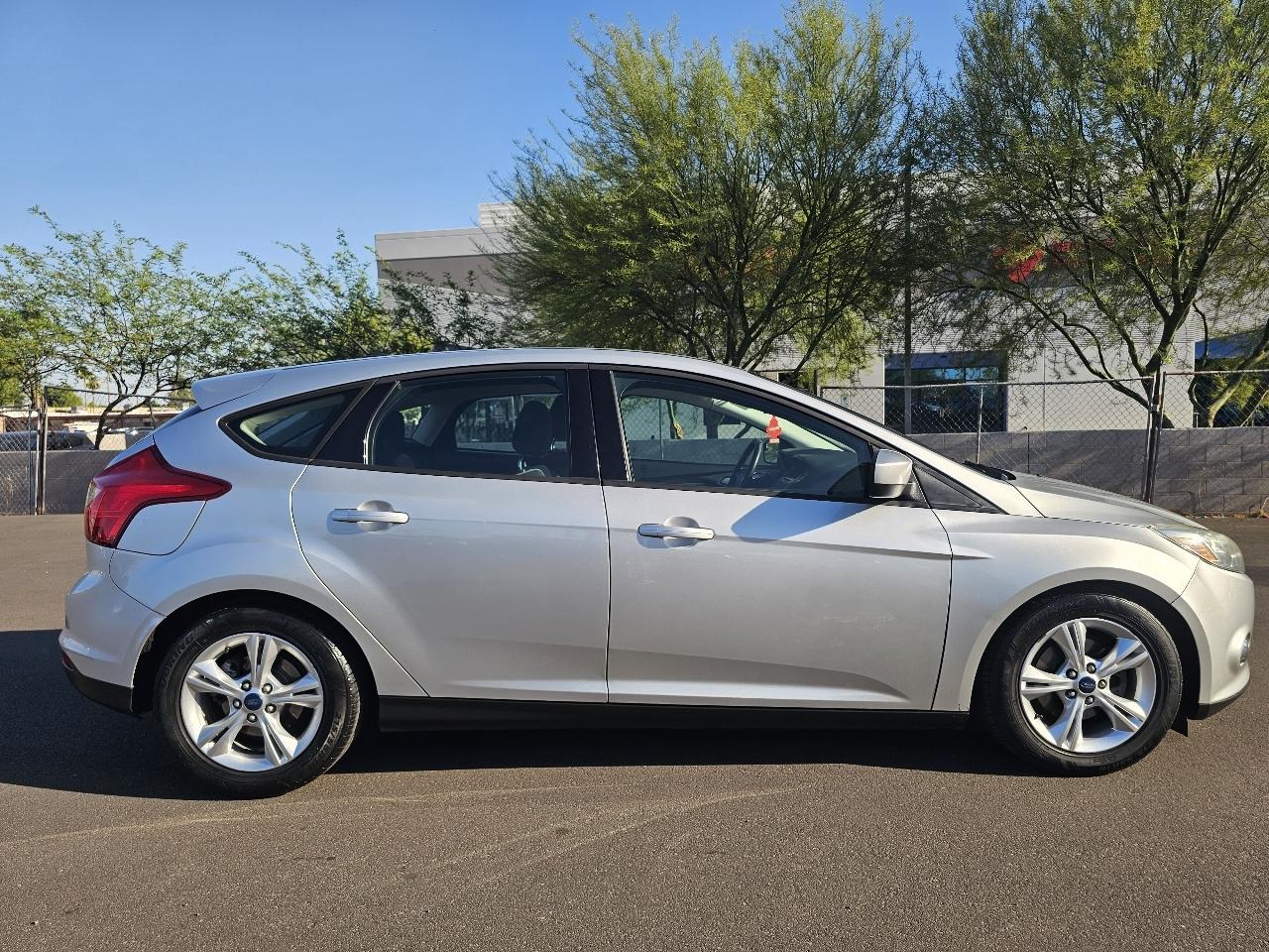 Ford Focus SE 2012