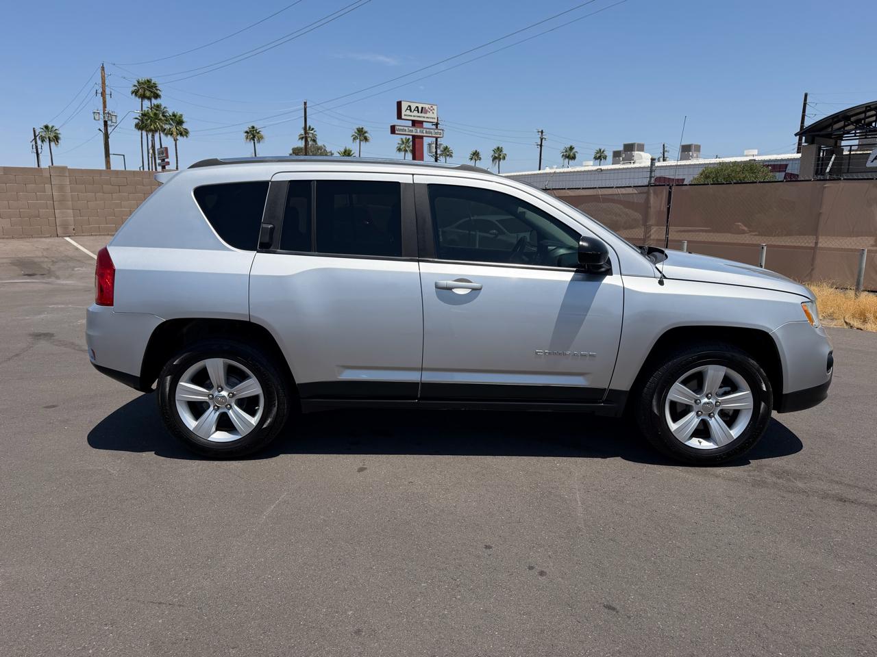 Jeep Compass Latitude FWD 2012