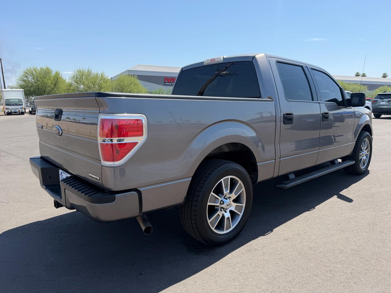Ford F-150 2WD SuperCrew 139" XL 2014