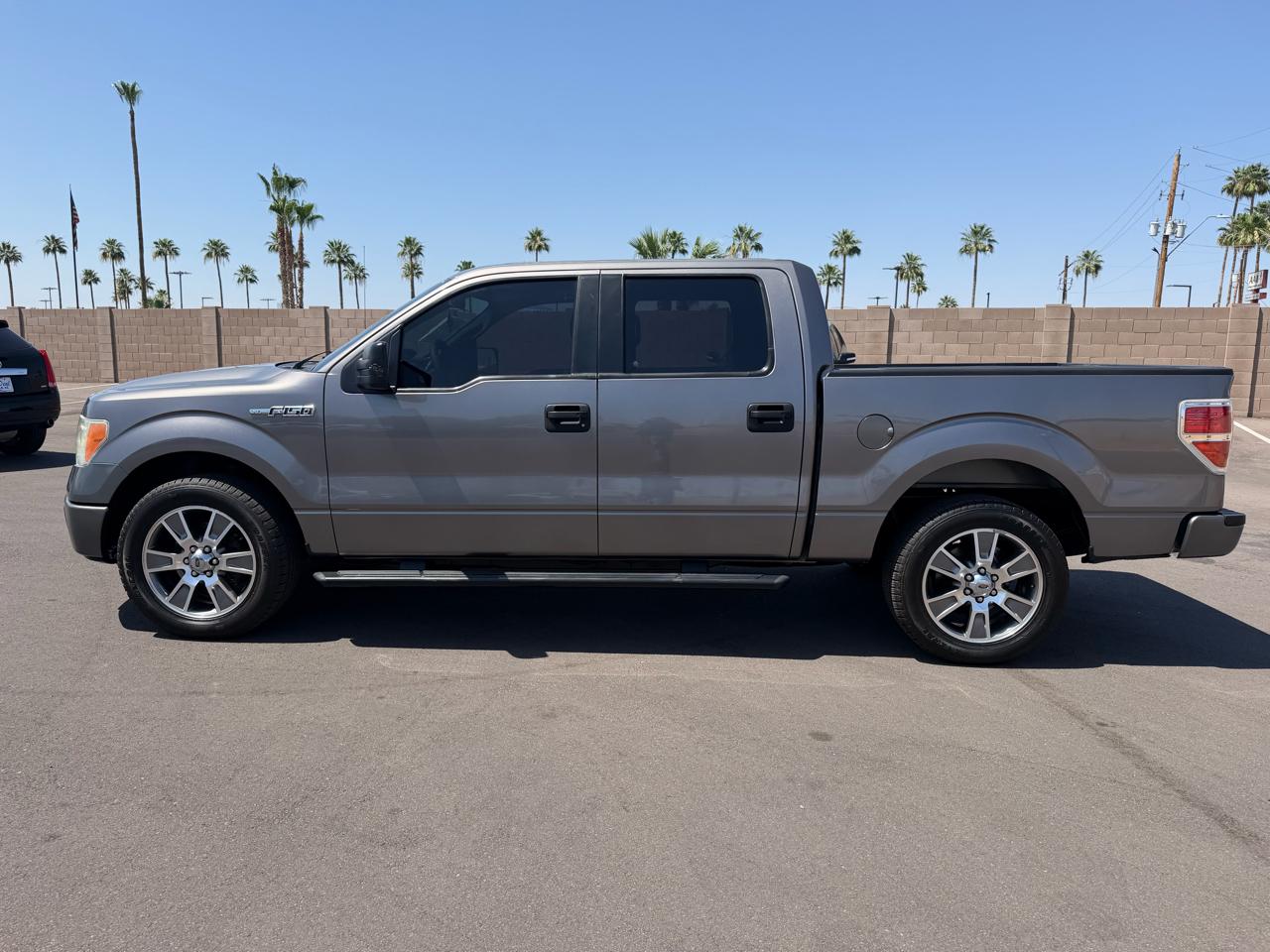 Ford F-150 2WD SuperCrew 139" XL 2014
