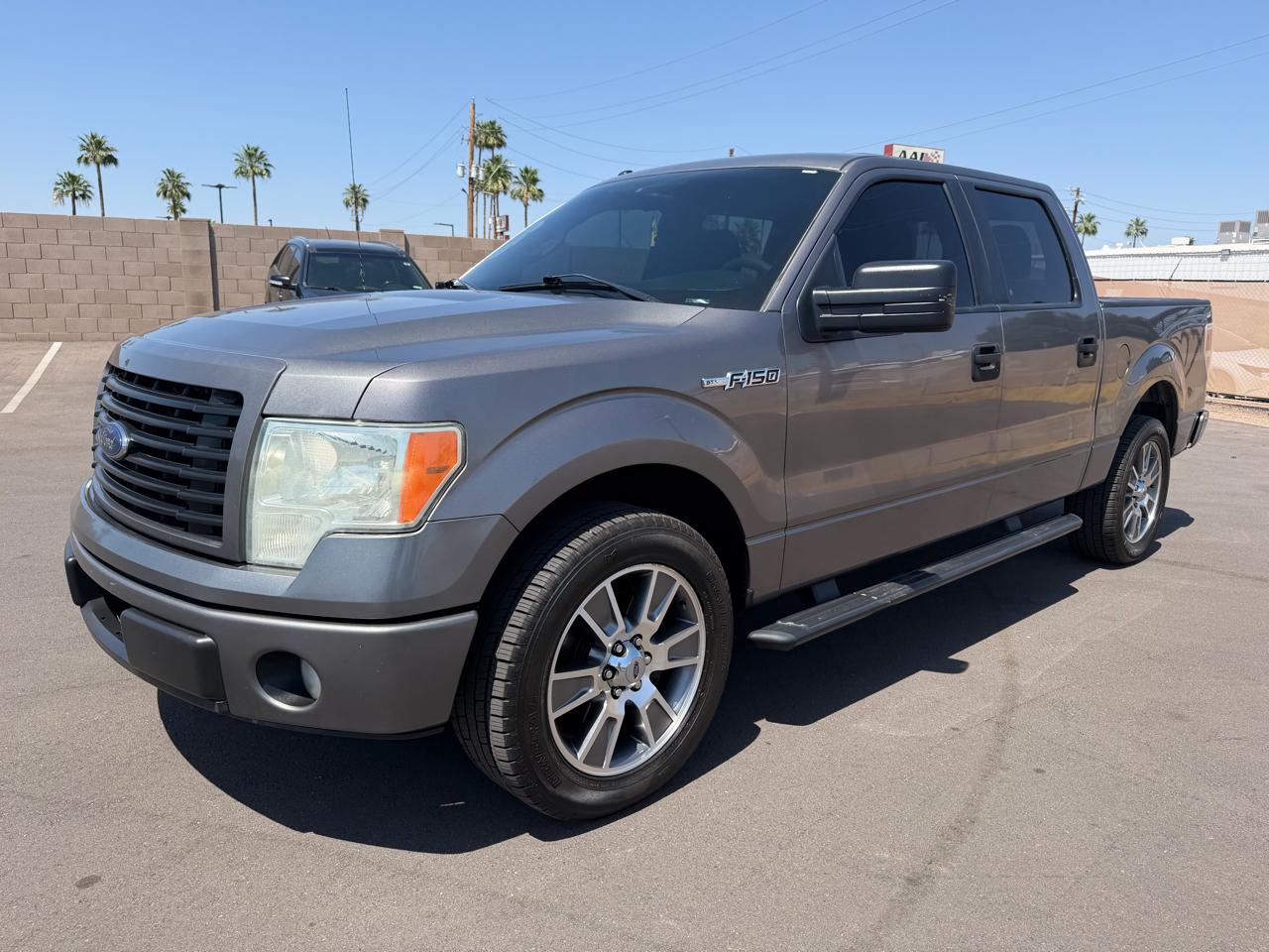 Ford F-150 2WD SuperCrew 139" XL 2014