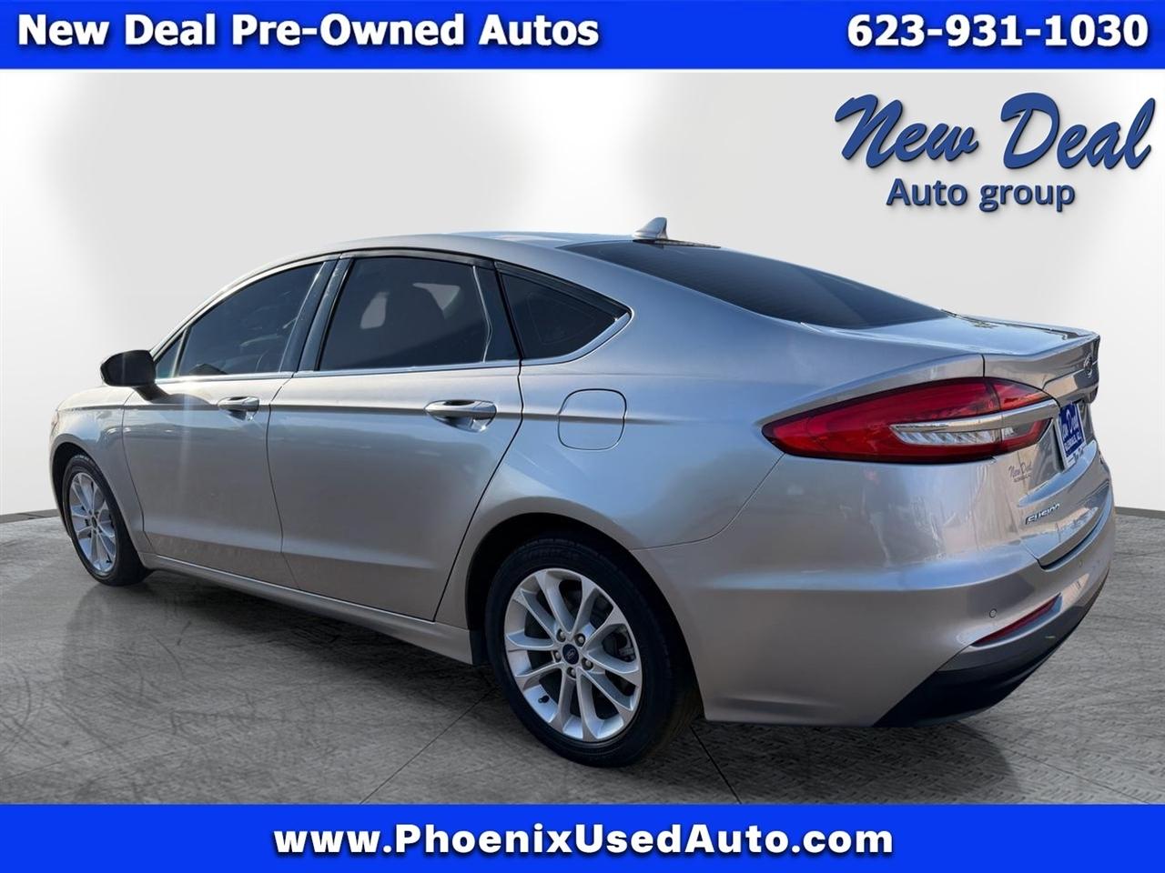 Ford Fusion Hybrid SE 2020