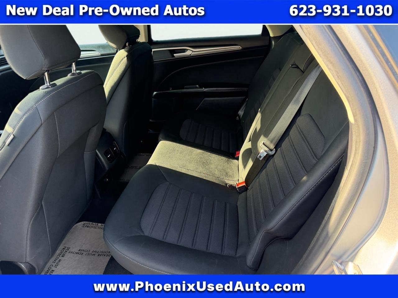 Ford Fusion Hybrid SE 2020