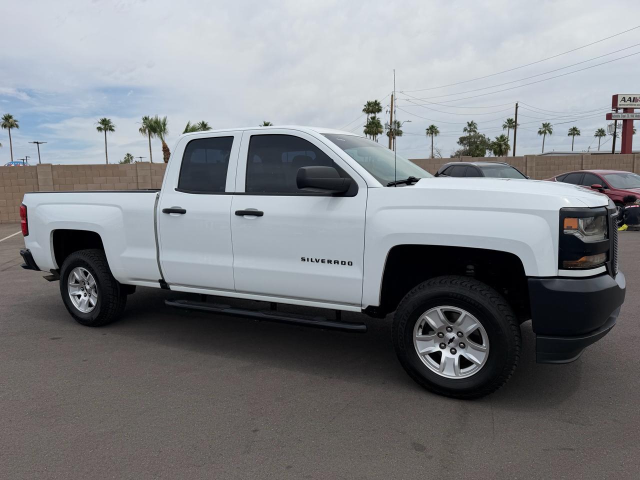Chevrolet Silverado 1500 2WD Crew Cab 143.5" Work Truck w/1WT 2017