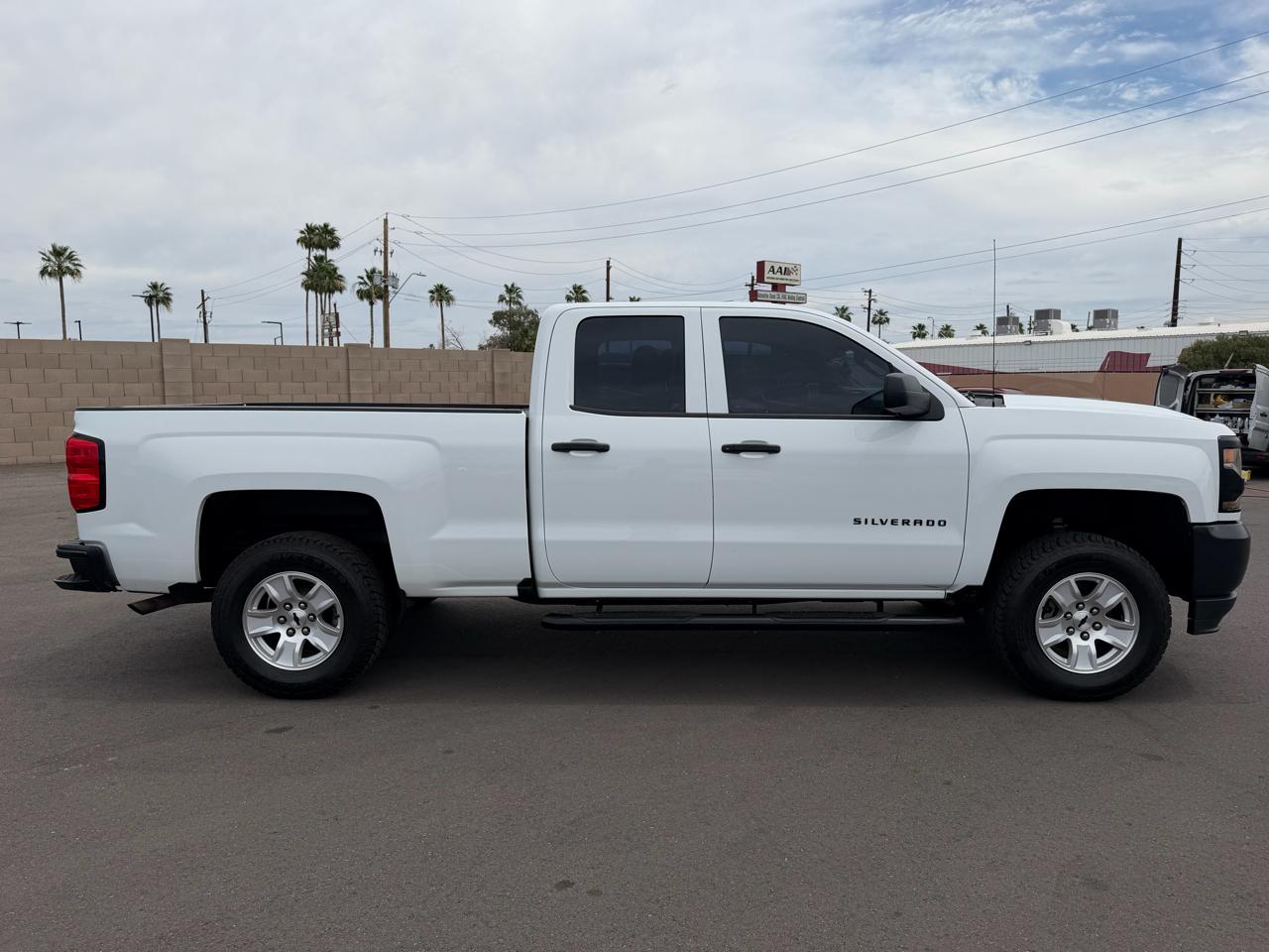 Chevrolet Silverado 1500 2WD Crew Cab 143.5" Work Truck w/1WT 2017