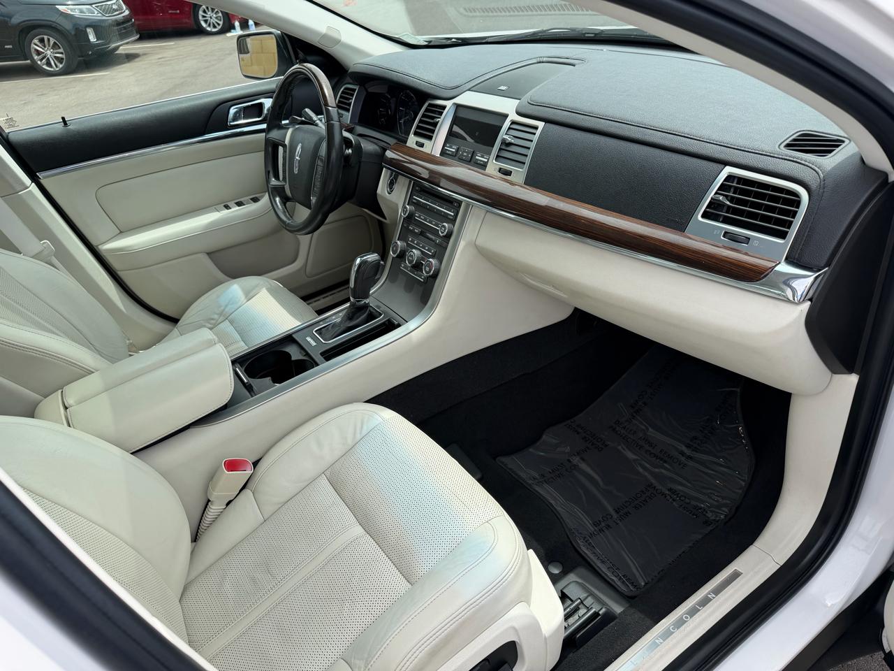 Lincoln MKS 3.7L FWD 2010