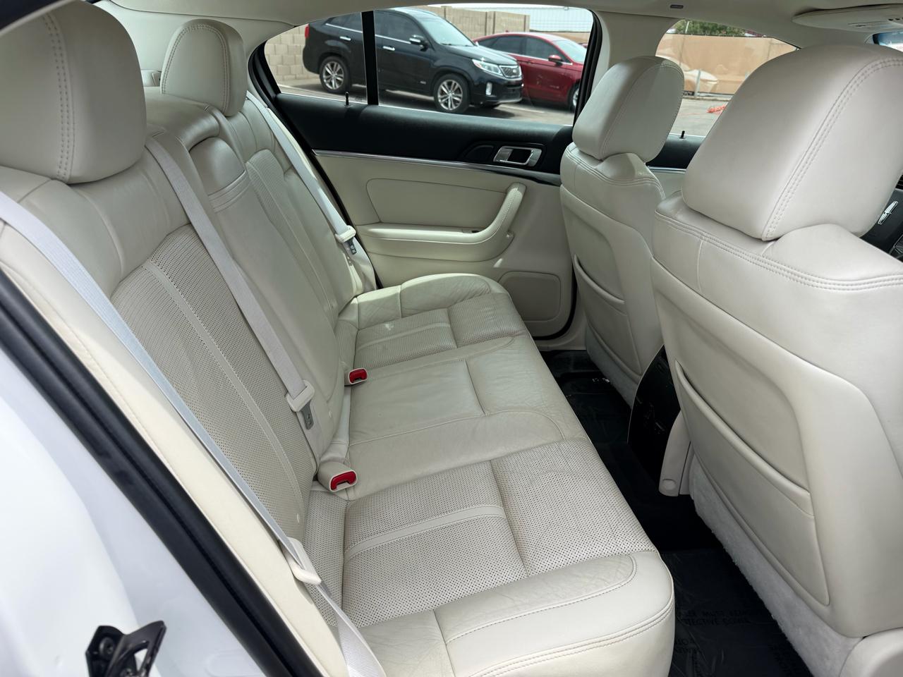 Lincoln MKS 3.7L FWD 2010