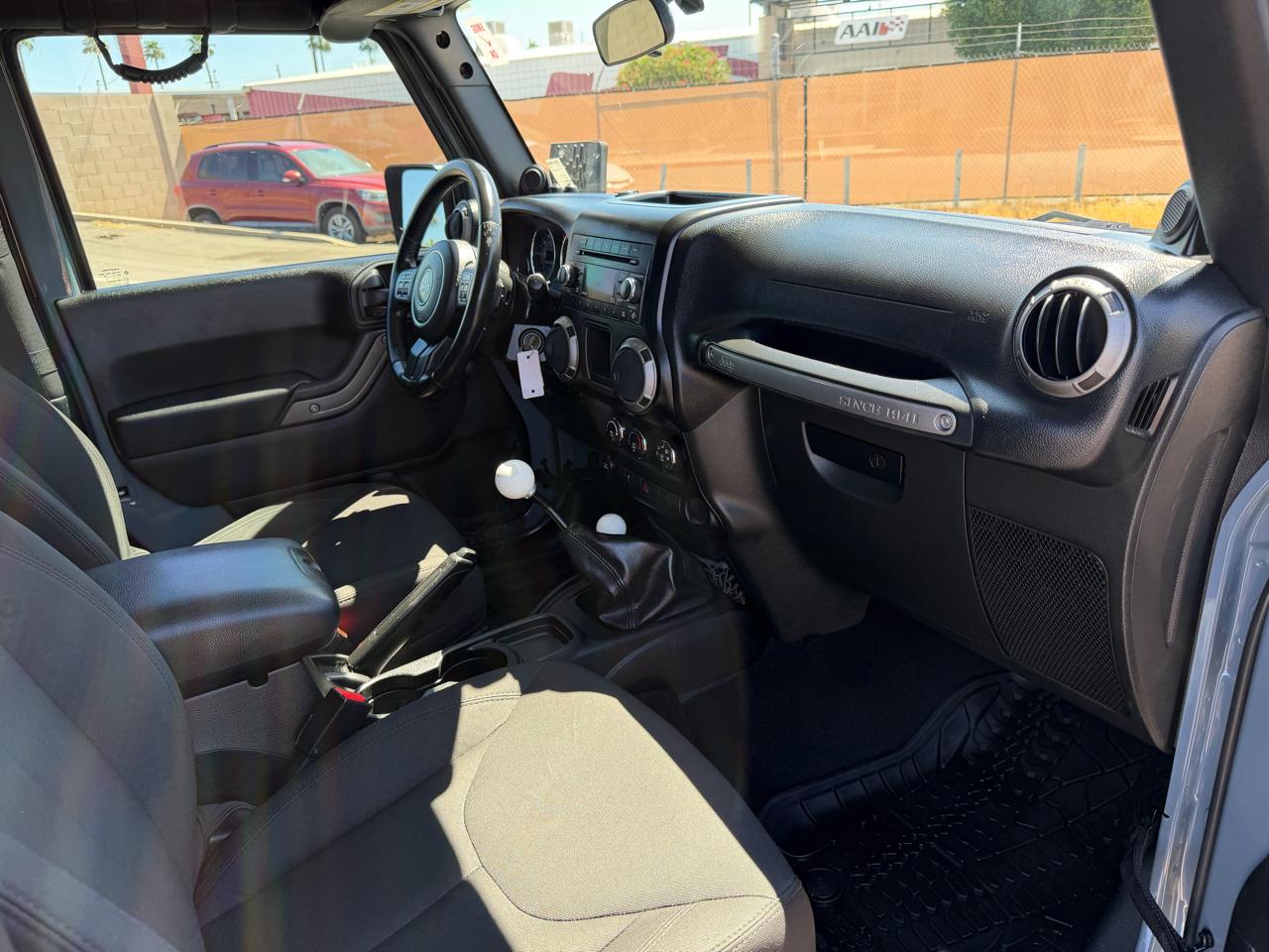 Jeep Wrangler Sport 4WD 2014
