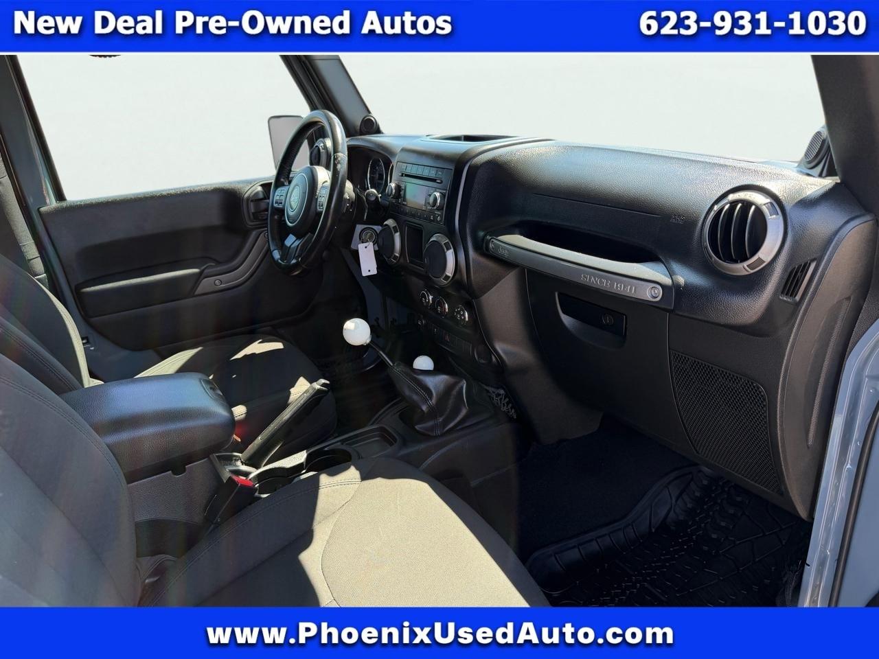 Jeep Wrangler Sport 4WD 2014