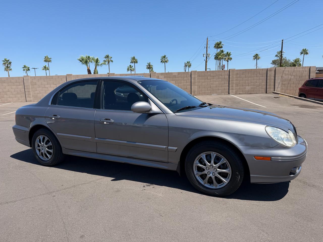 Hyundai Sonata Base 2004