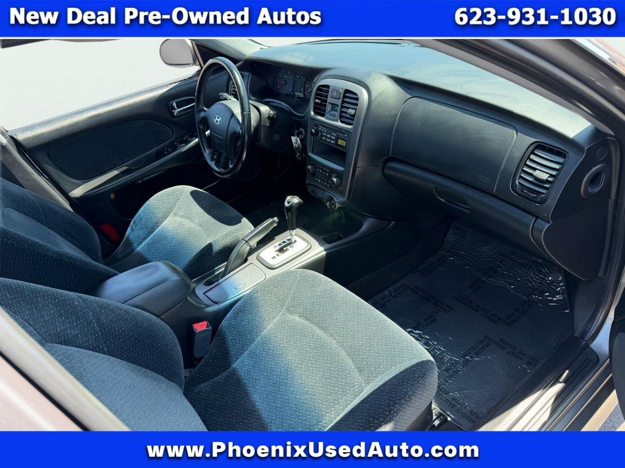Hyundai Sonata Base 2004