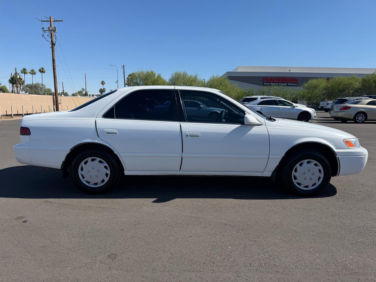 Toyota Camry CE 1999