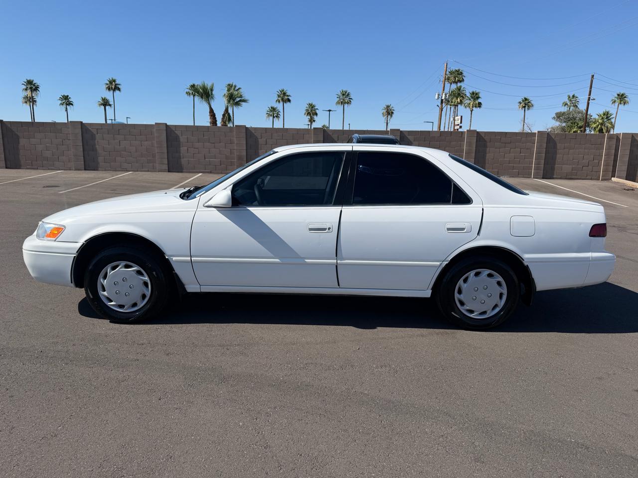 Toyota Camry CE 1999