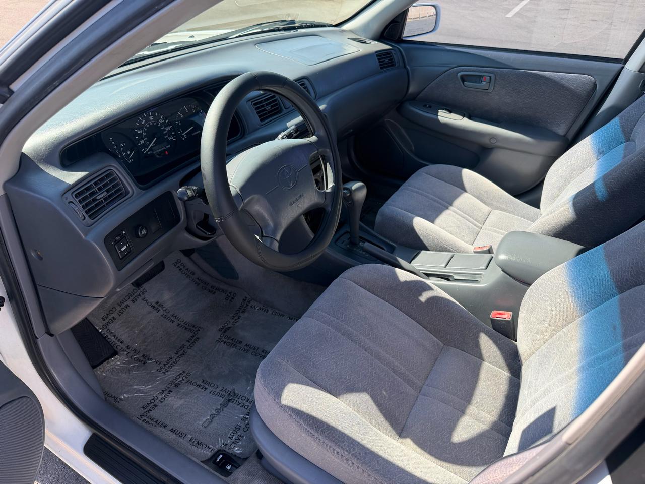 Toyota Camry CE 1999