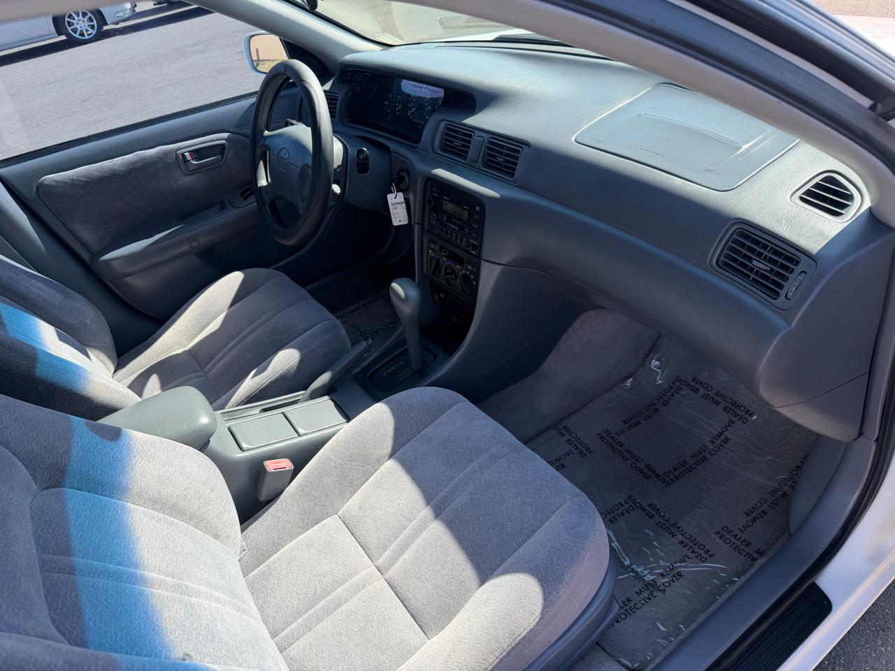 Toyota Camry CE 1999