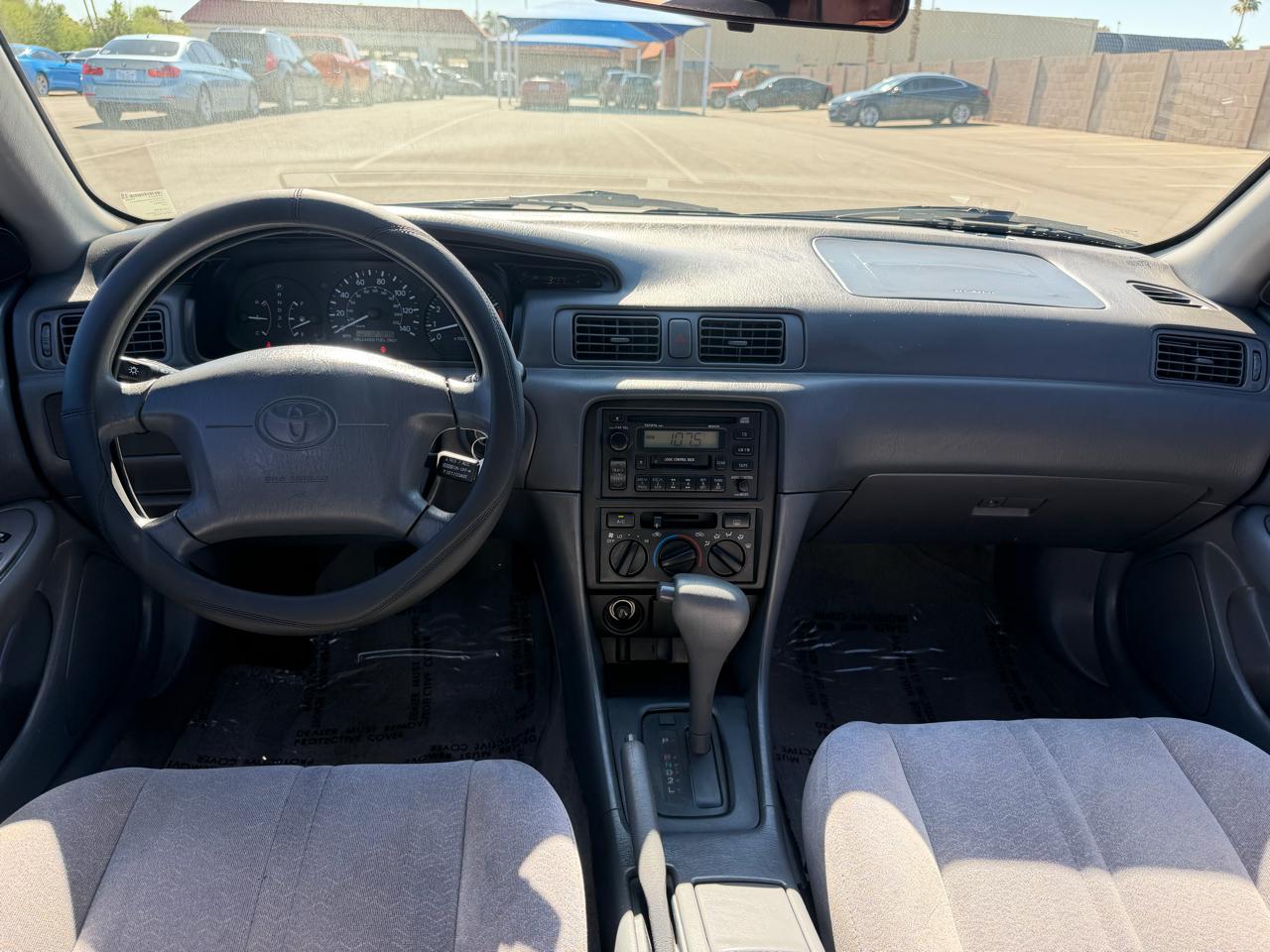 Toyota Camry CE 1999