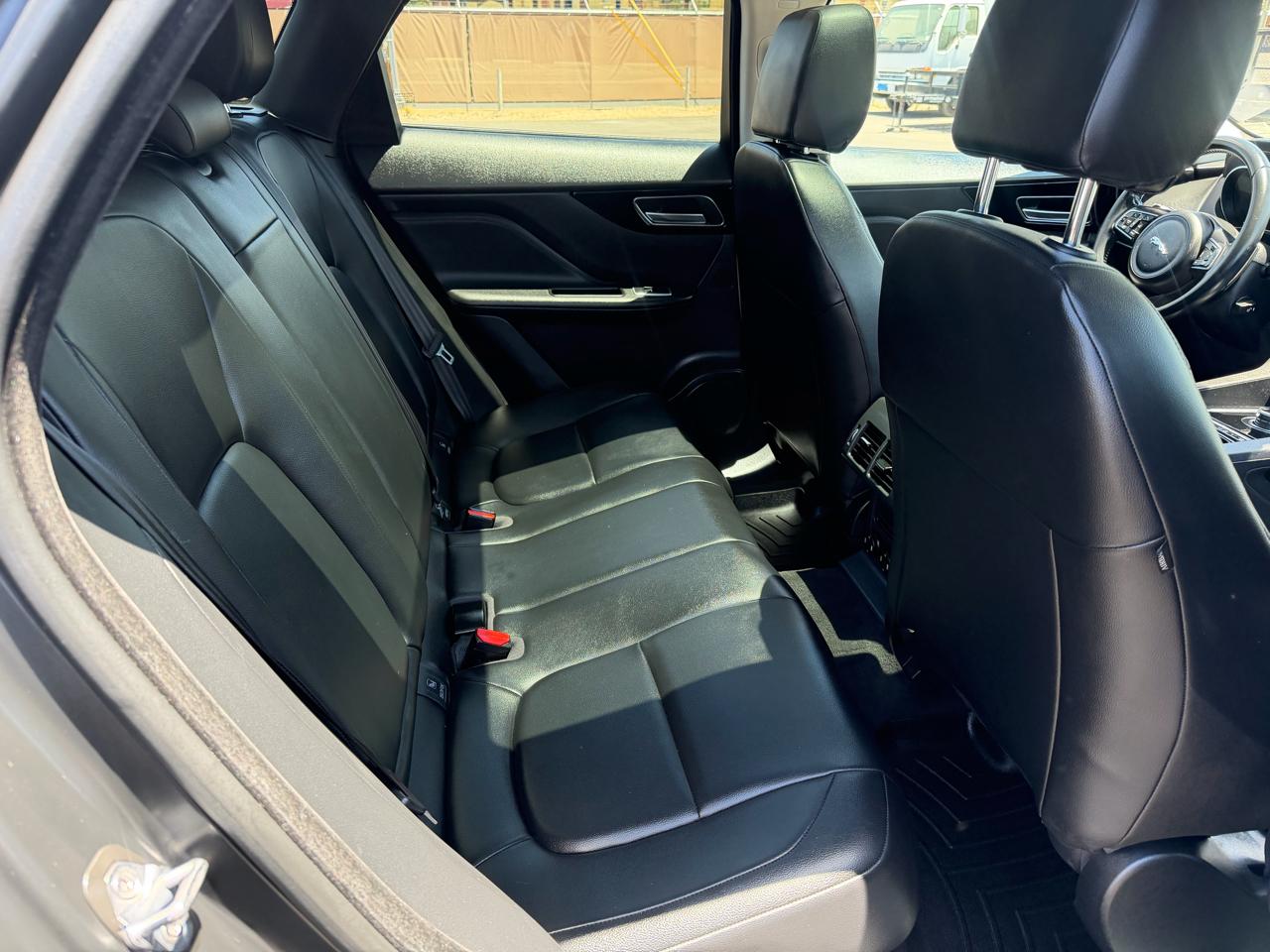 Jaguar F-Pace 25t Premium 2018