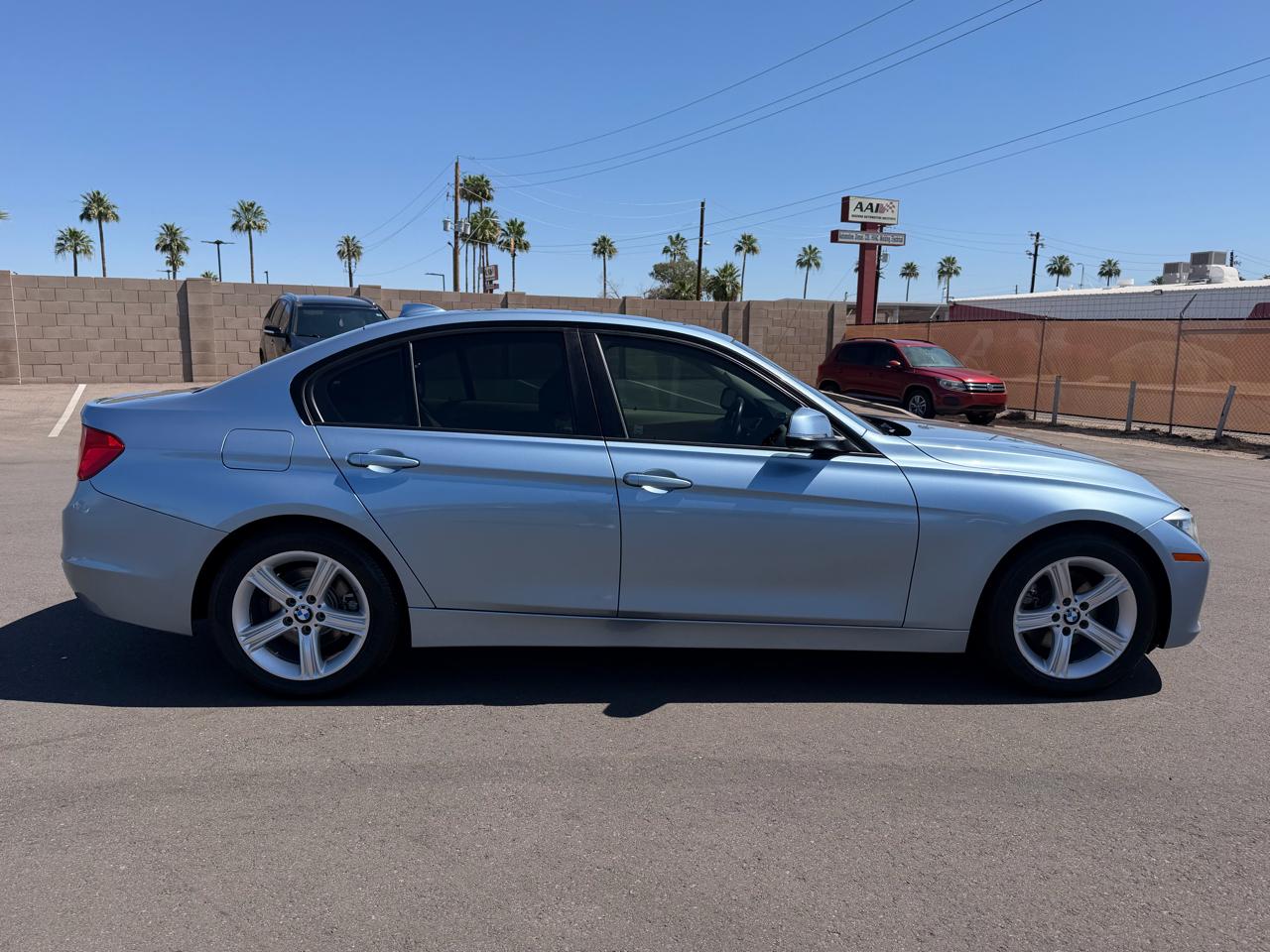 BMW 3-Series 328i Sedan 2013