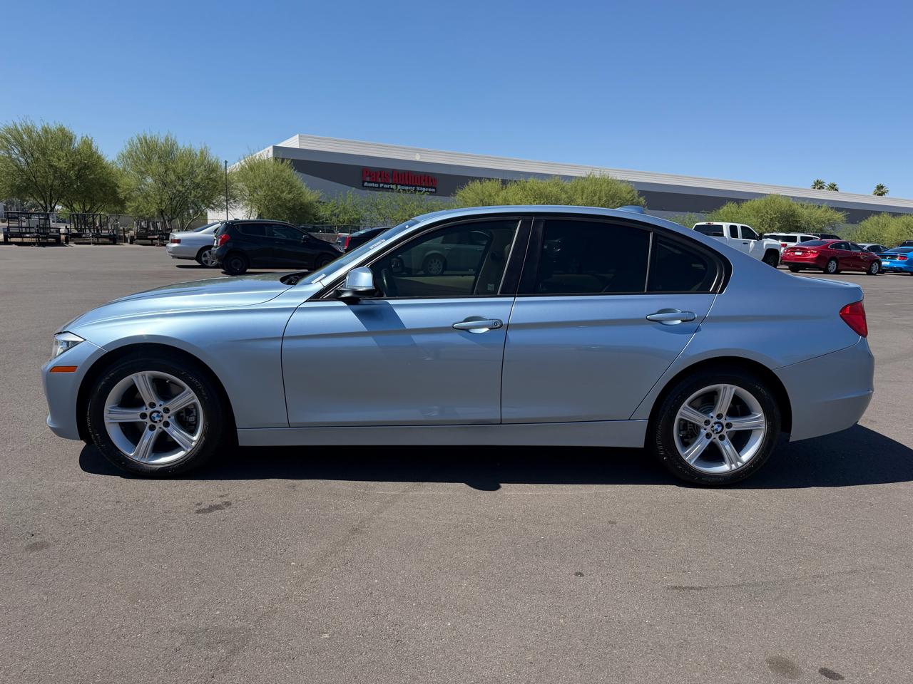 BMW 3-Series 328i Sedan 2013