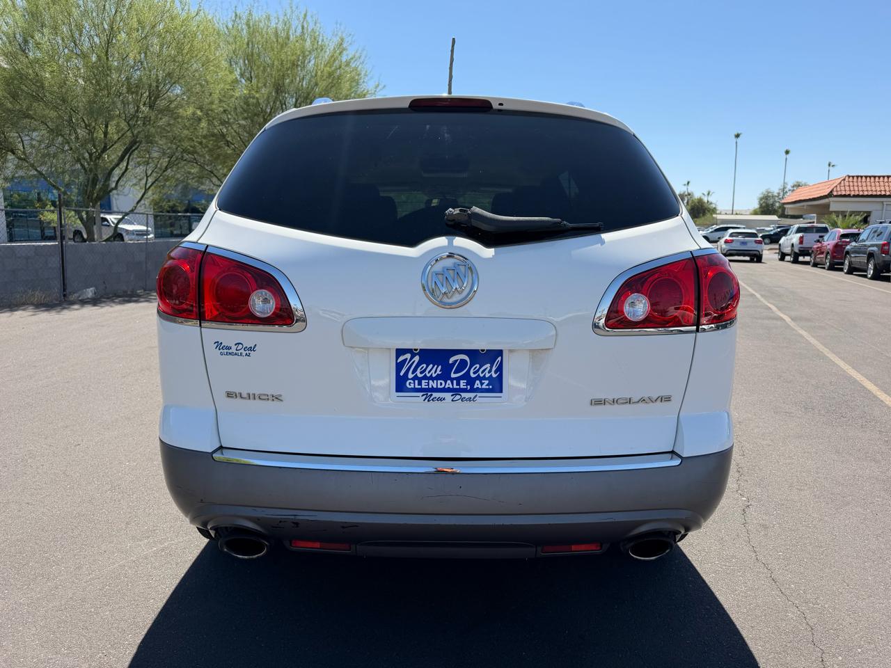Buick Enclave Base FWD 2012