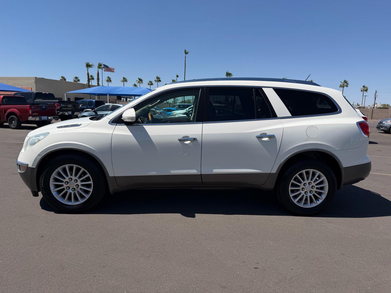 Buick Enclave Base FWD 2012