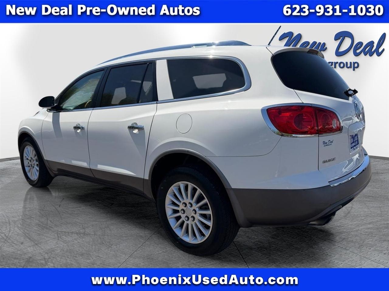 Buick Enclave Base FWD 2012