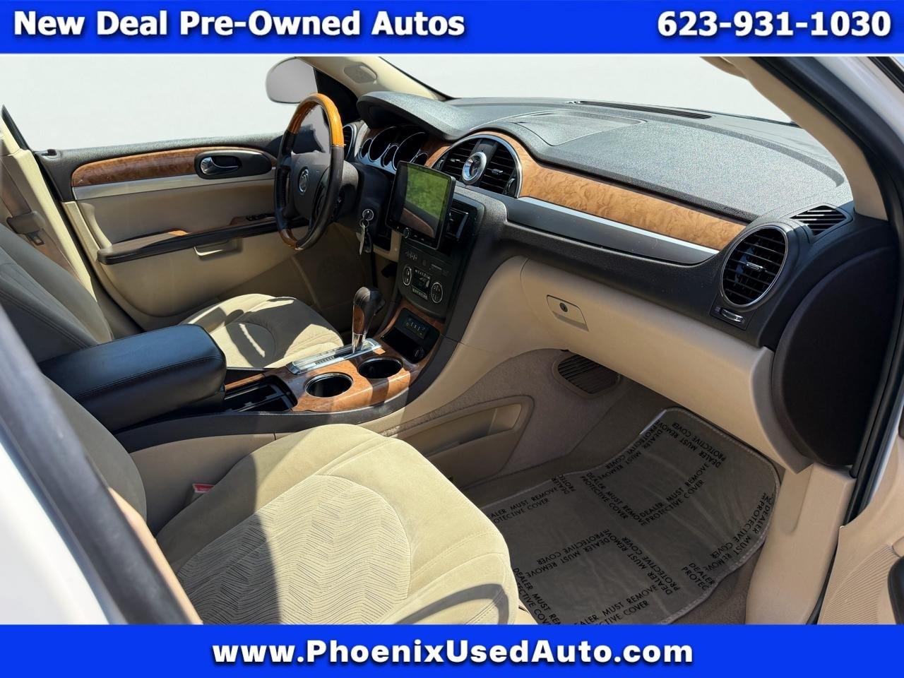Buick Enclave Base FWD 2012