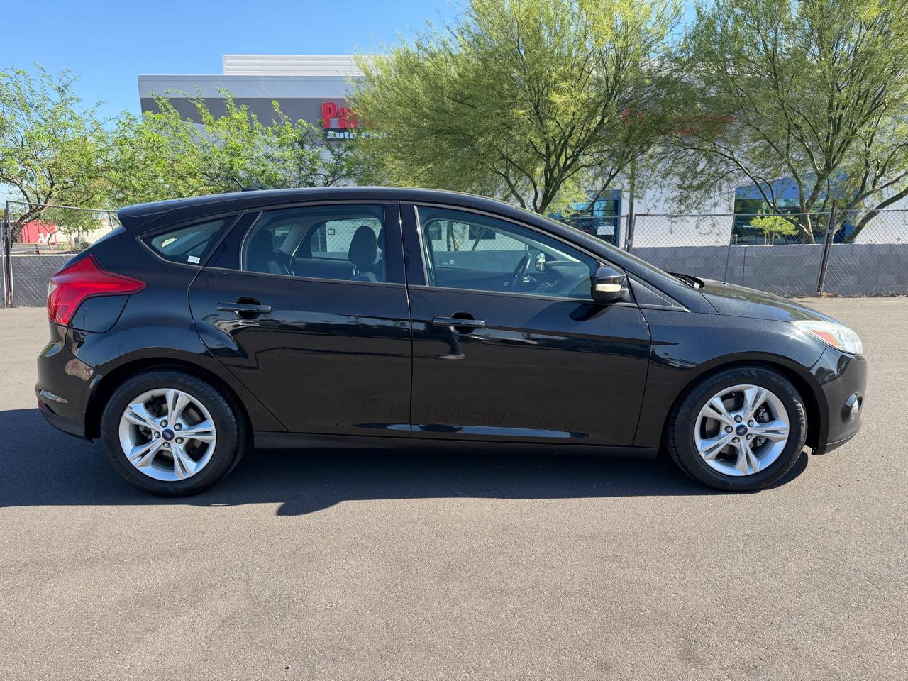 Ford Focus SE 2012
