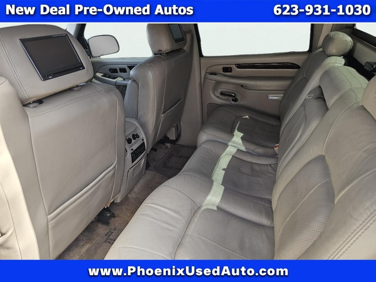 Cadillac Escalade EXT Sport Utility Truck 2002