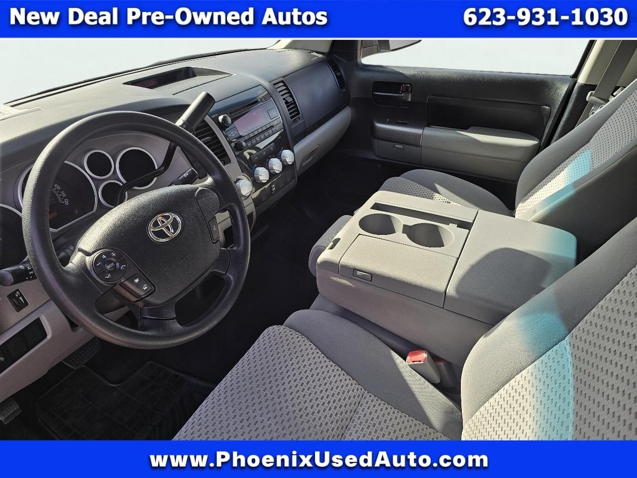 Toyota Tundra Base 2013