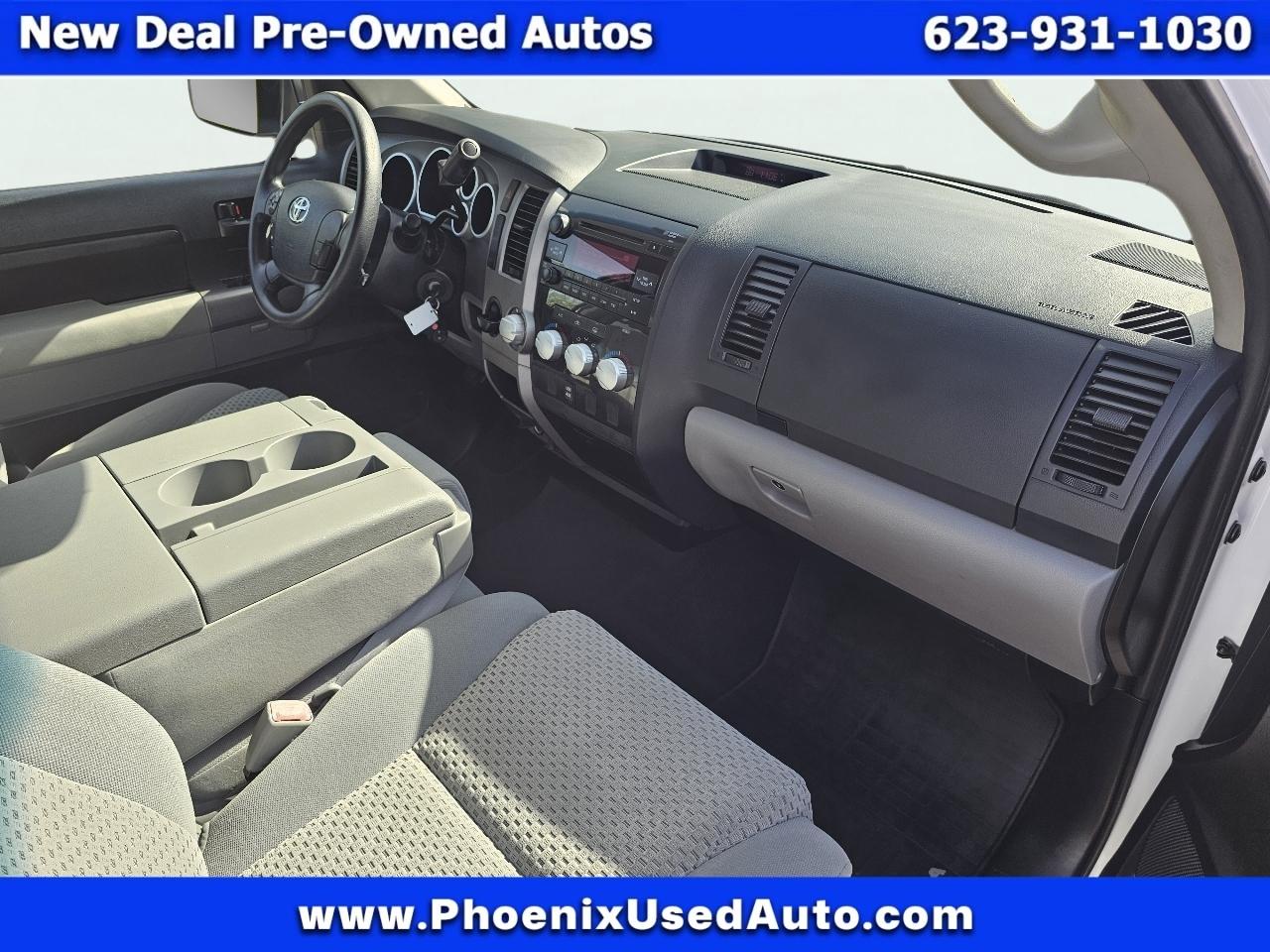 Toyota Tundra Base 2013