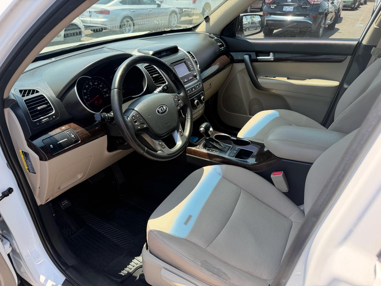 Kia Sorento LX 2WD 2014