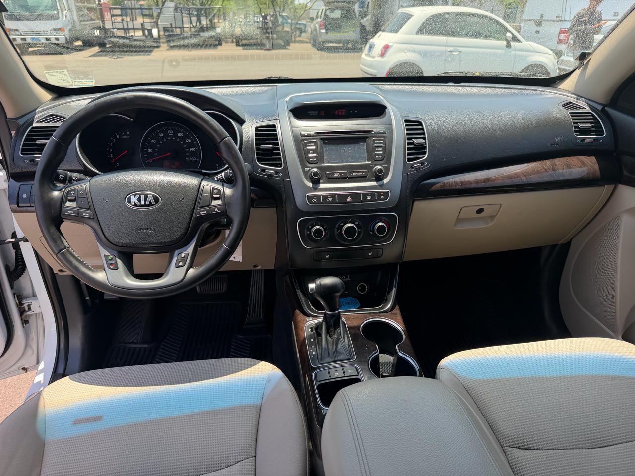 Kia Sorento LX 2WD 2014