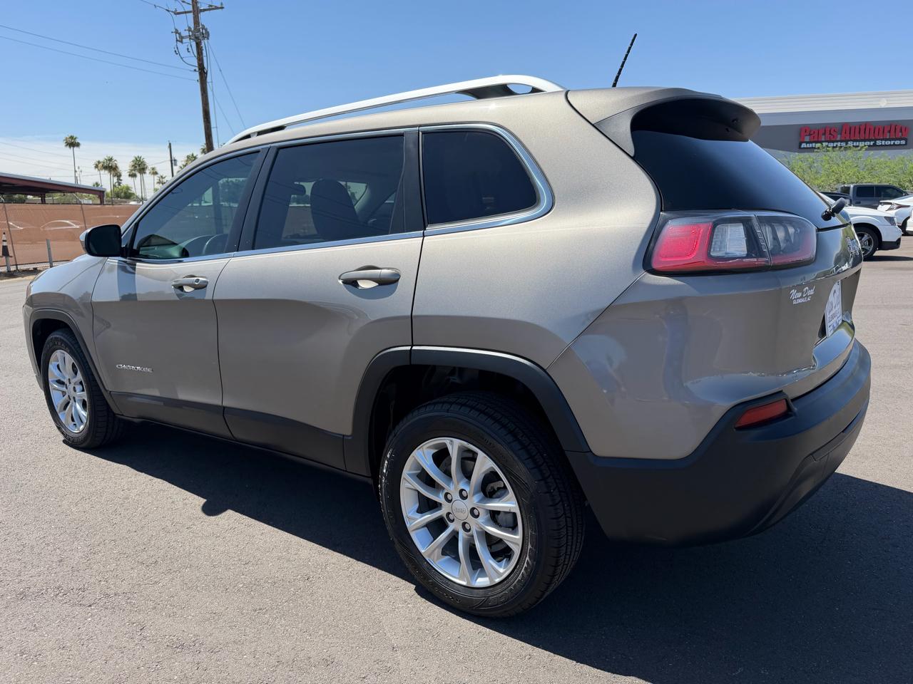 Jeep Cherokee Latitude FWD 2019
